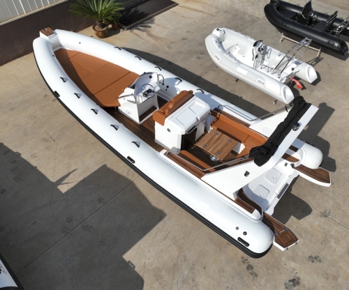 images/productimages/small/excalibur-rib-boat-semi-rigide-860-4.jpg